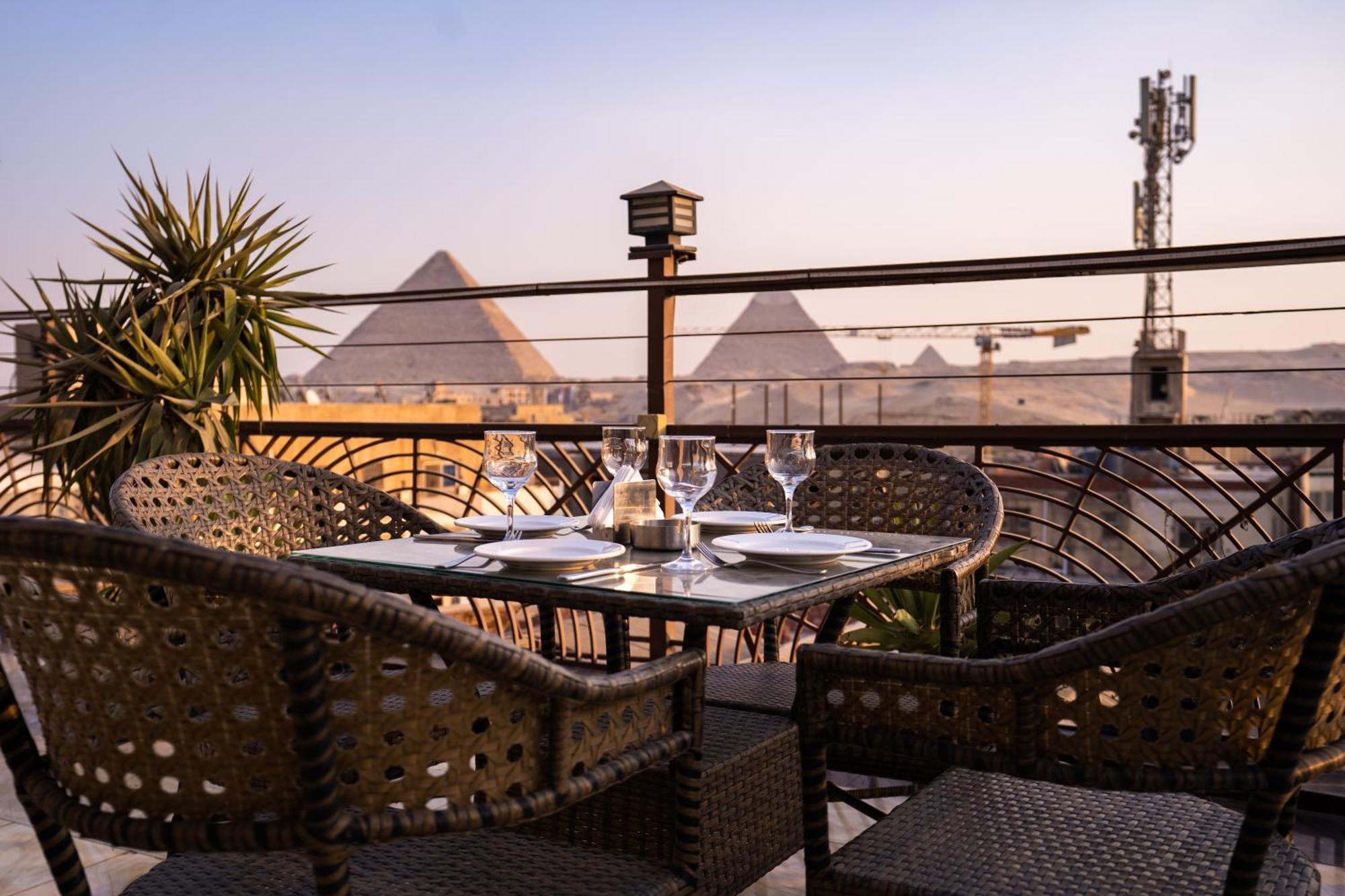 Pyramids Gem Plaza Kafret el-Gabal Exterior foto