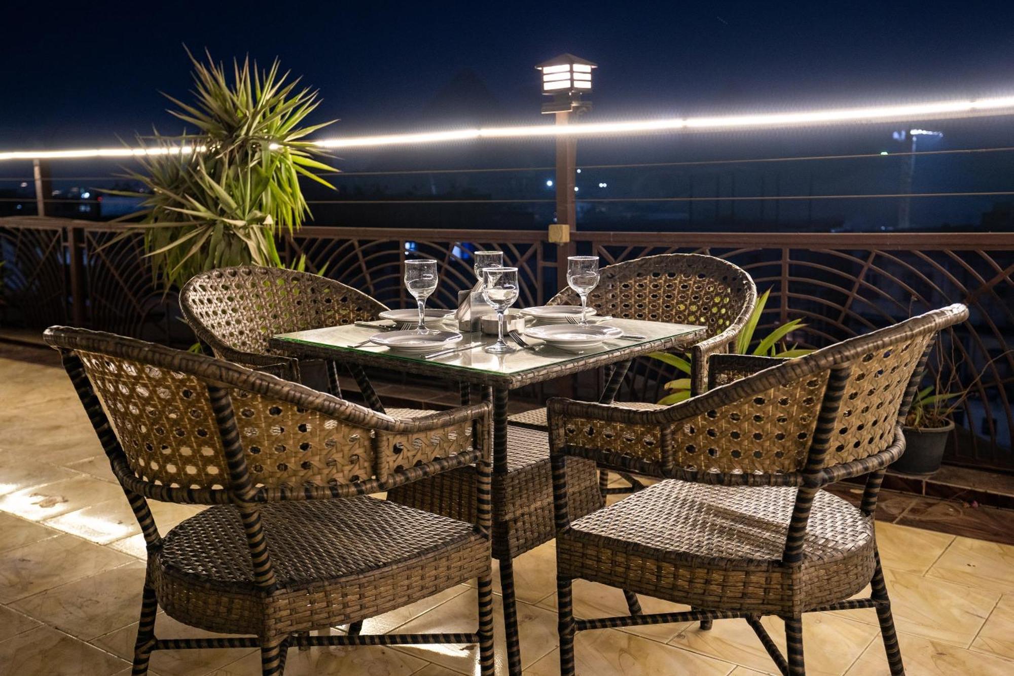 Pyramids Gem Plaza Kafret el-Gabal Exterior foto