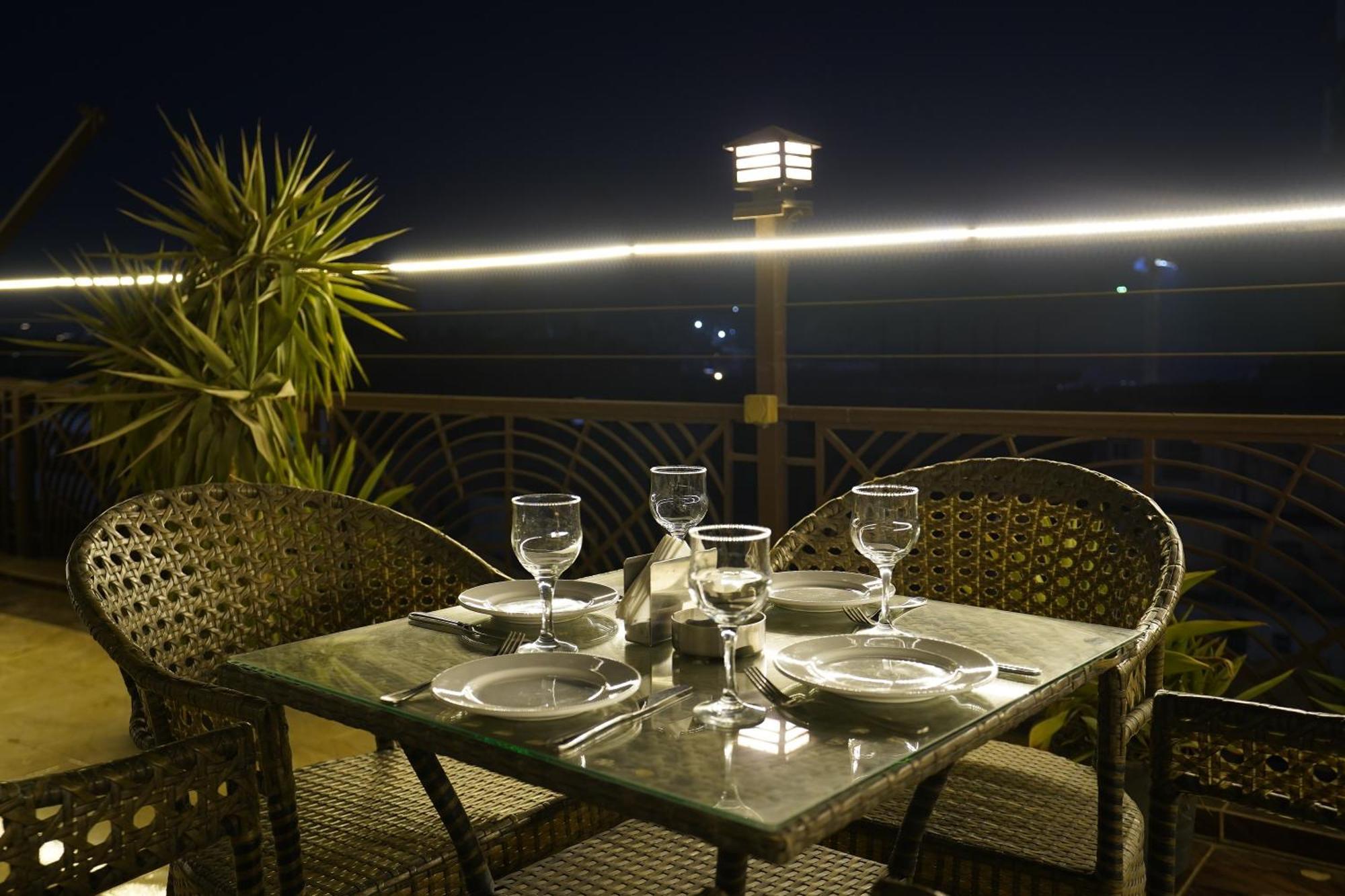 Pyramids Gem Plaza Kafret el-Gabal Exterior foto