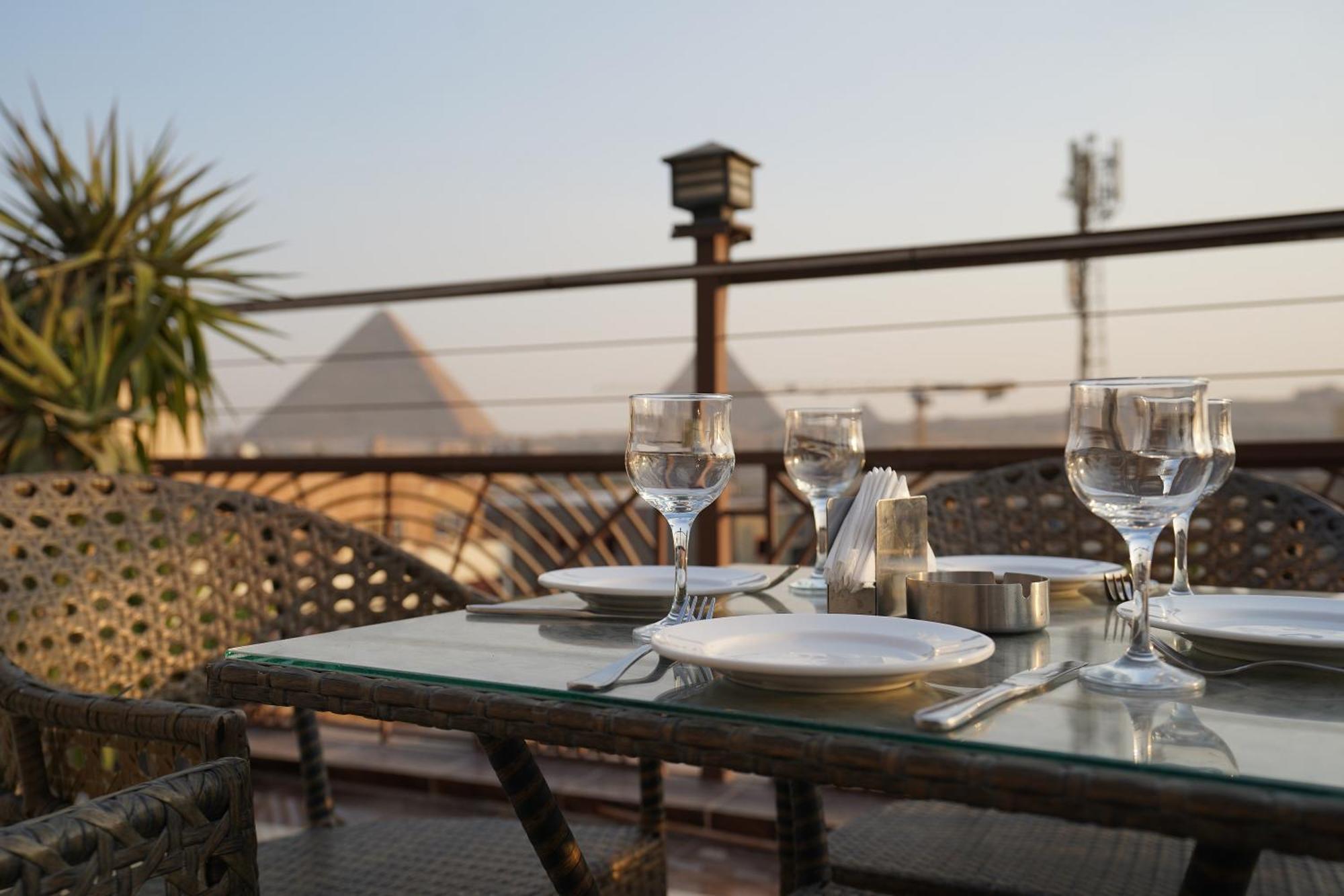 Pyramids Gem Plaza Kafret el-Gabal Exterior foto